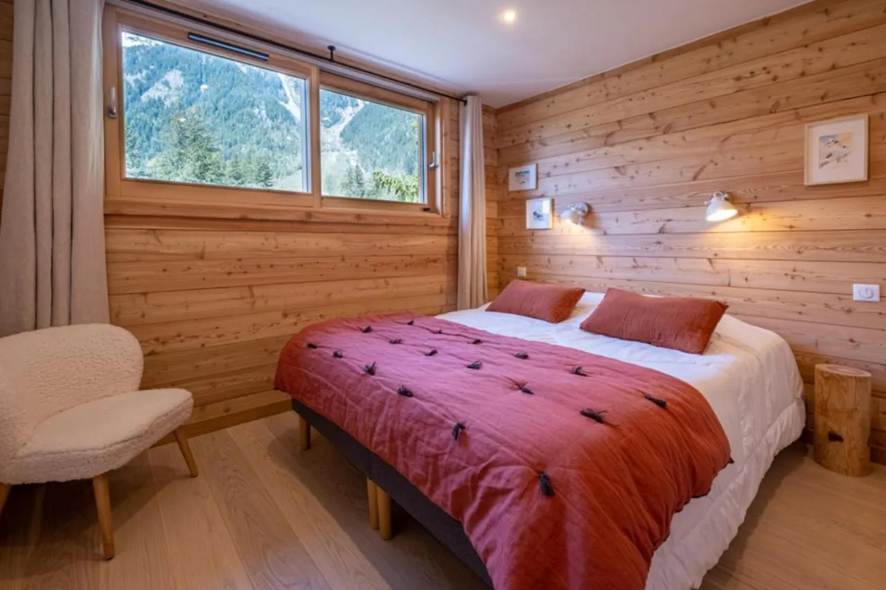 Sublime Semi Detached Chalet Facing The Mont Blanc Chamonix